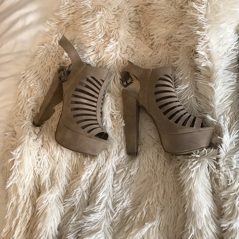 5’ pumps